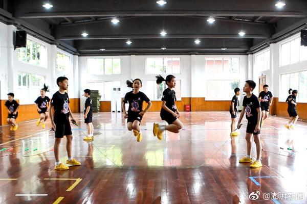 泽连斯基呼吁西方授权打击俄腹地