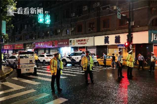 石头科技回应股价大跌